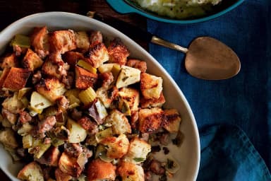 Sausage and Apple Turkey Stuffing